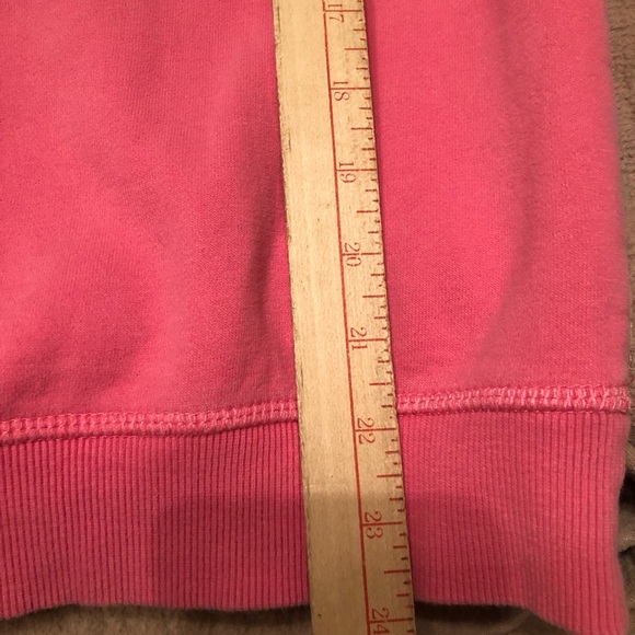 The Black Dog Pink Sweatshirt with Black Dog Logo Woman’s Medium Martha’s Vineya - Picture 16 of 16